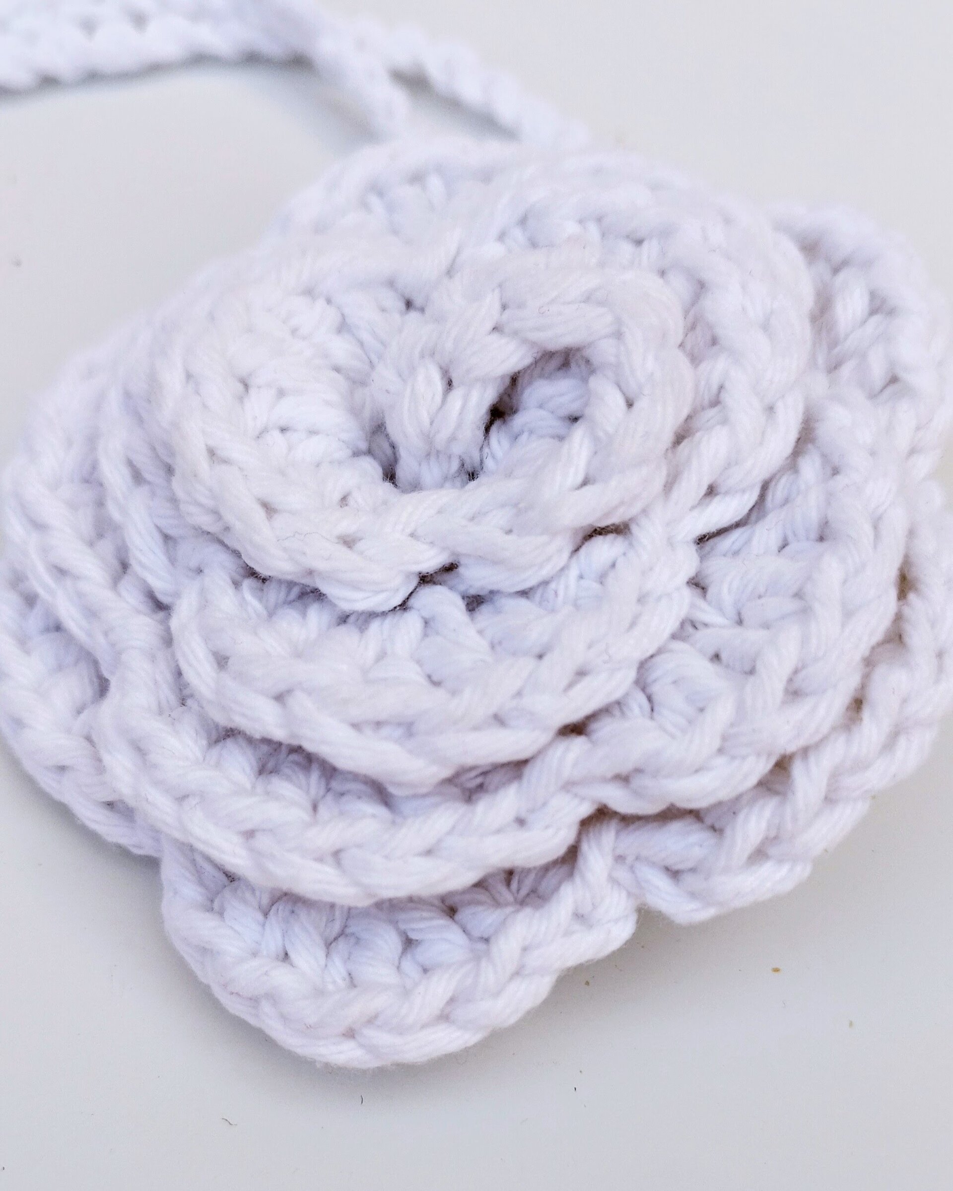 Collar/broche Camelia - 9