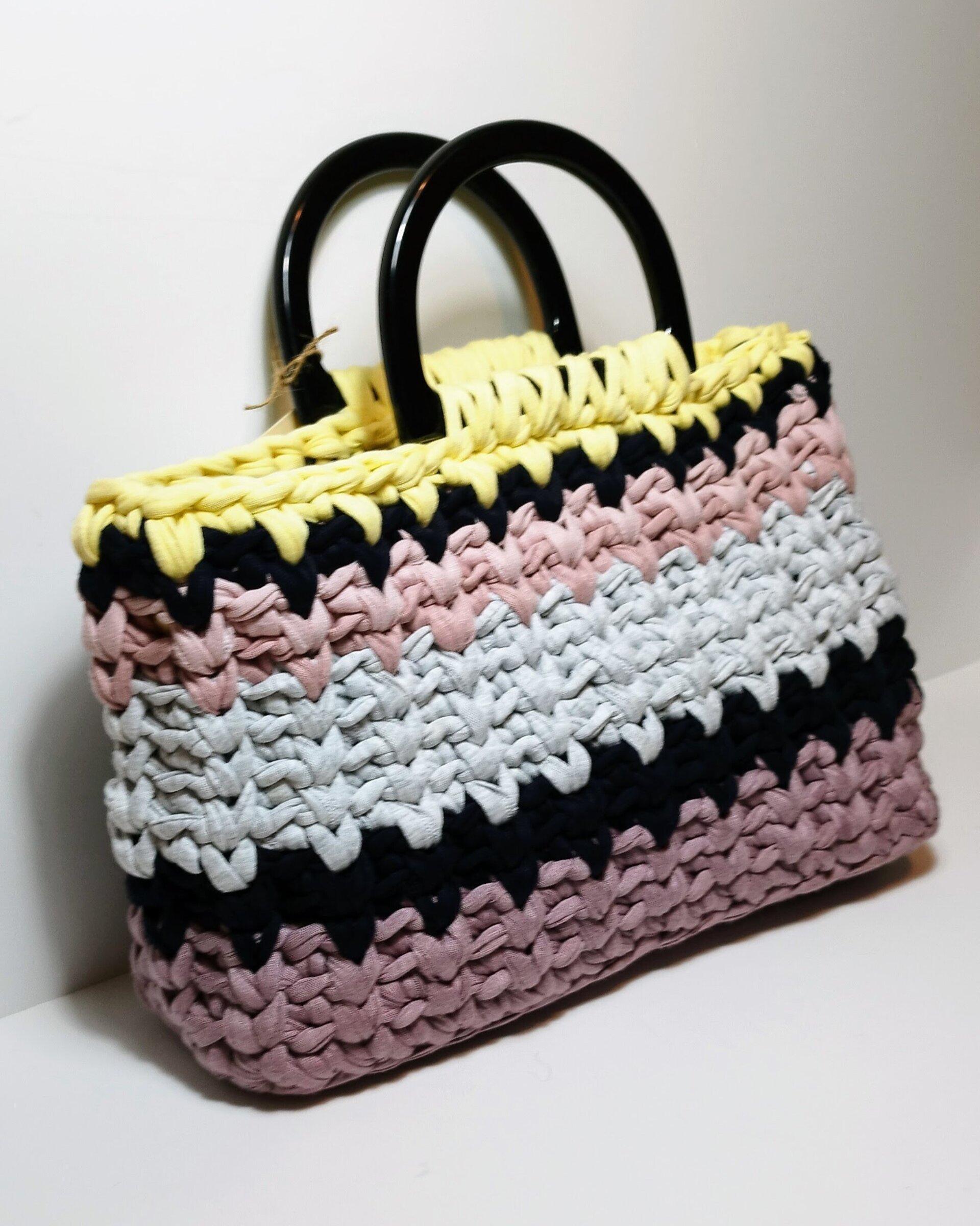 Bolso libro rosa y amarillo - 3